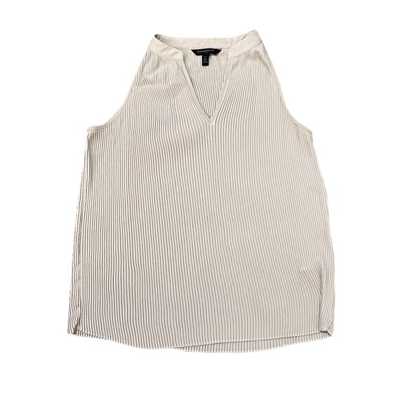 Banana Republic MEDIUM Petite Ribbed Pleated Sleeveless Split Neck Blouse - Picture 11 of 11
